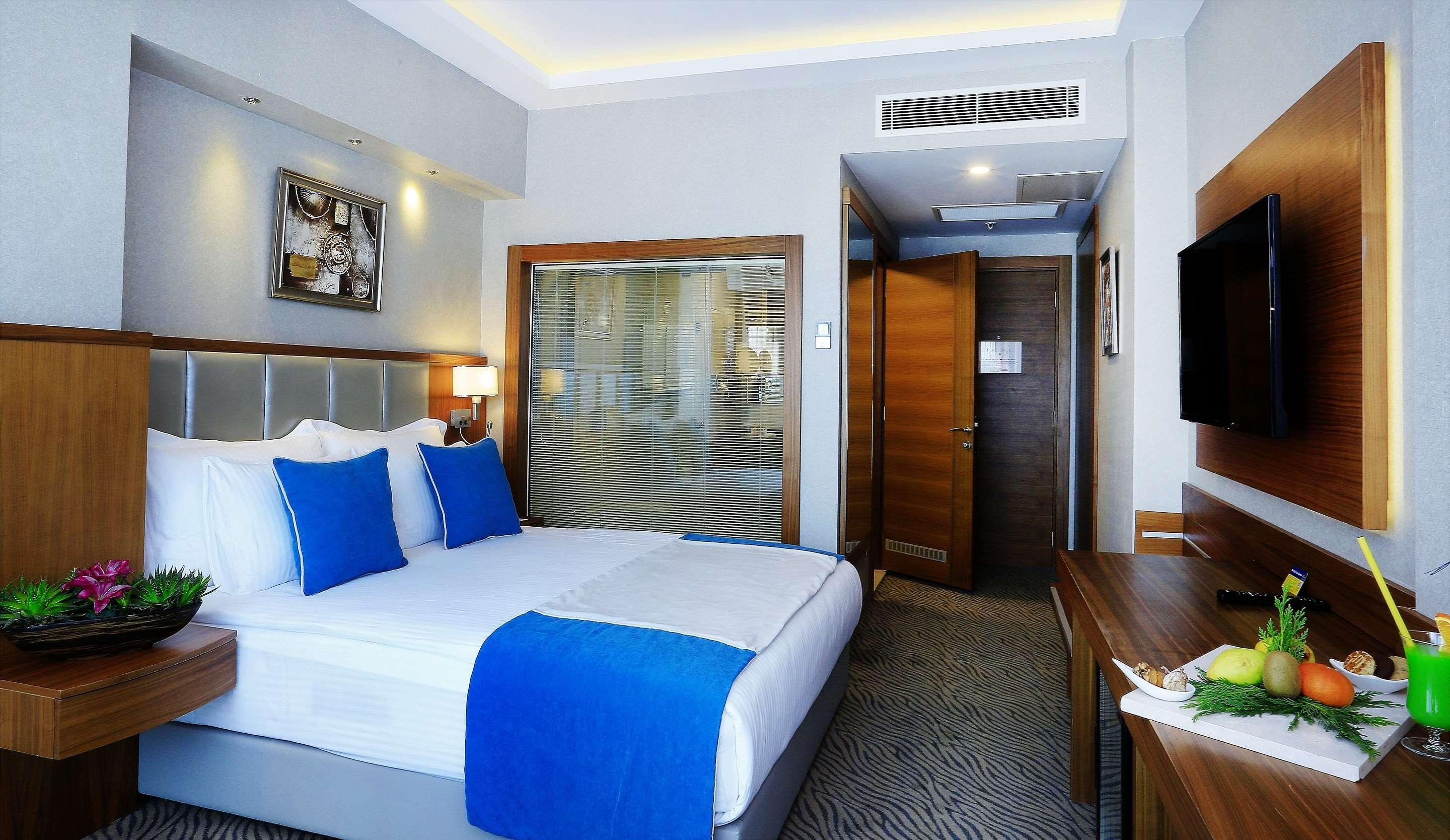 Western Premier Karsiyaka Convention & Otel