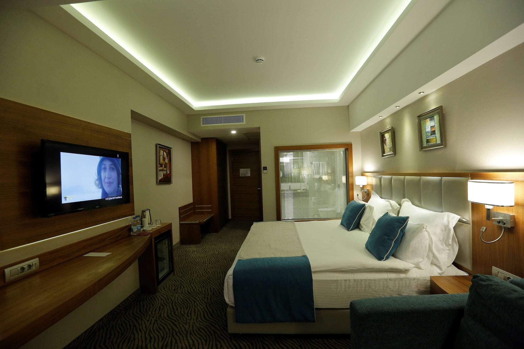 Western Premier Karsiyaka Convention & Otel