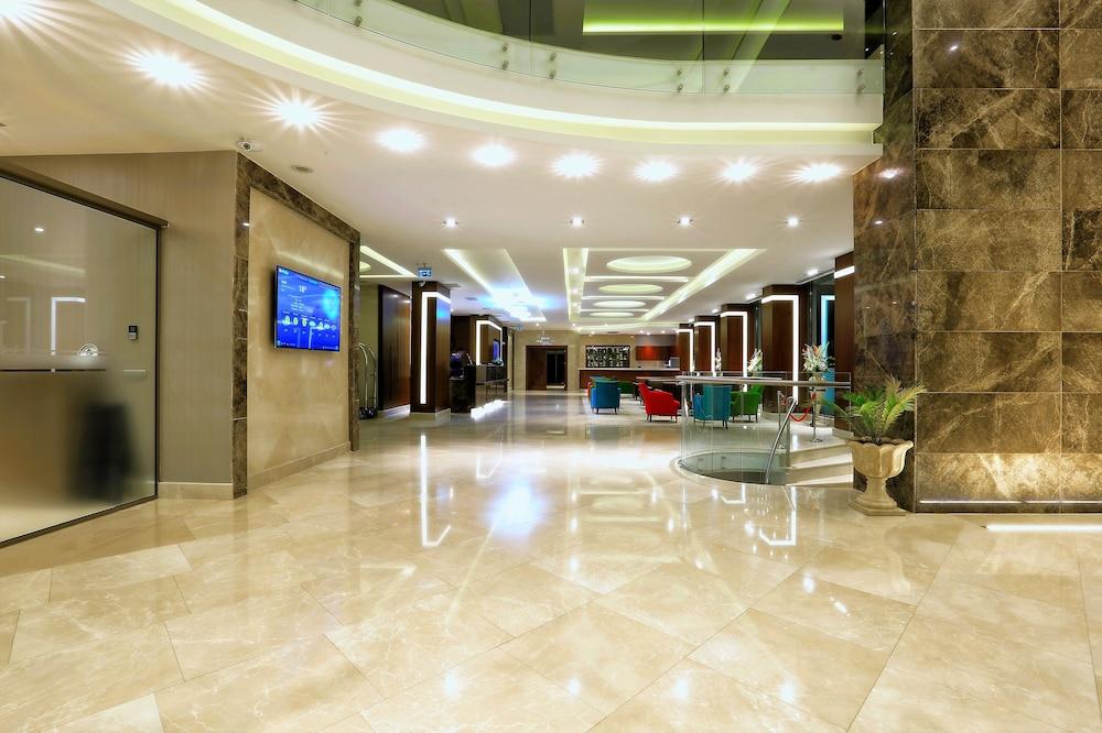 Otel Western Premier Karsiyaka Convention & 5*