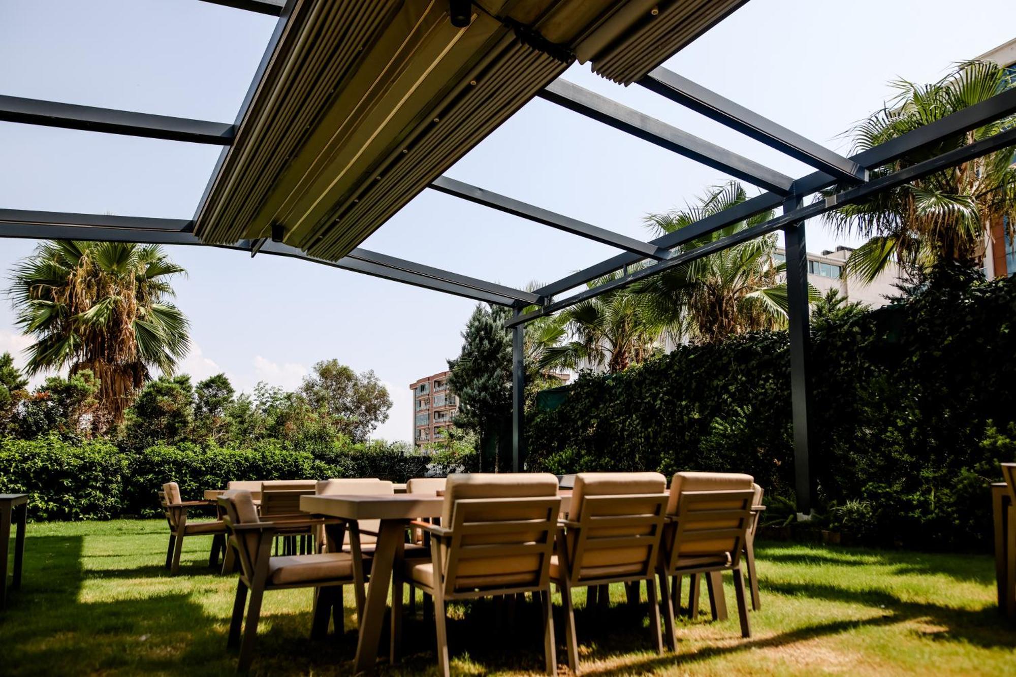 Western Premier Karsiyaka Convention & Otel İzmir