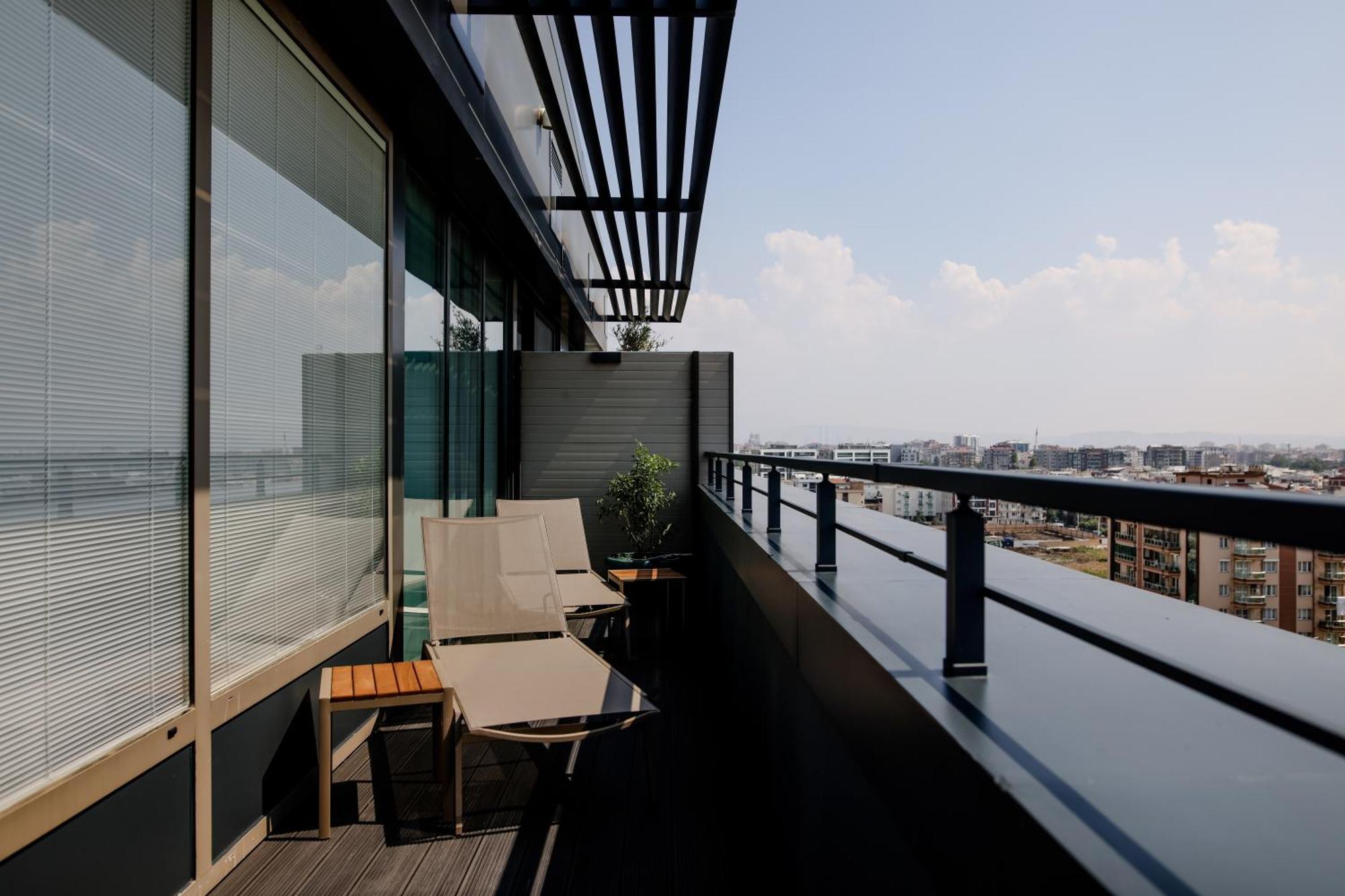 Western Premier Karsiyaka Convention & Otel 5*